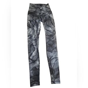 Lululemon Wunder Under High Rise Pants Size 4 -- 22" Waist